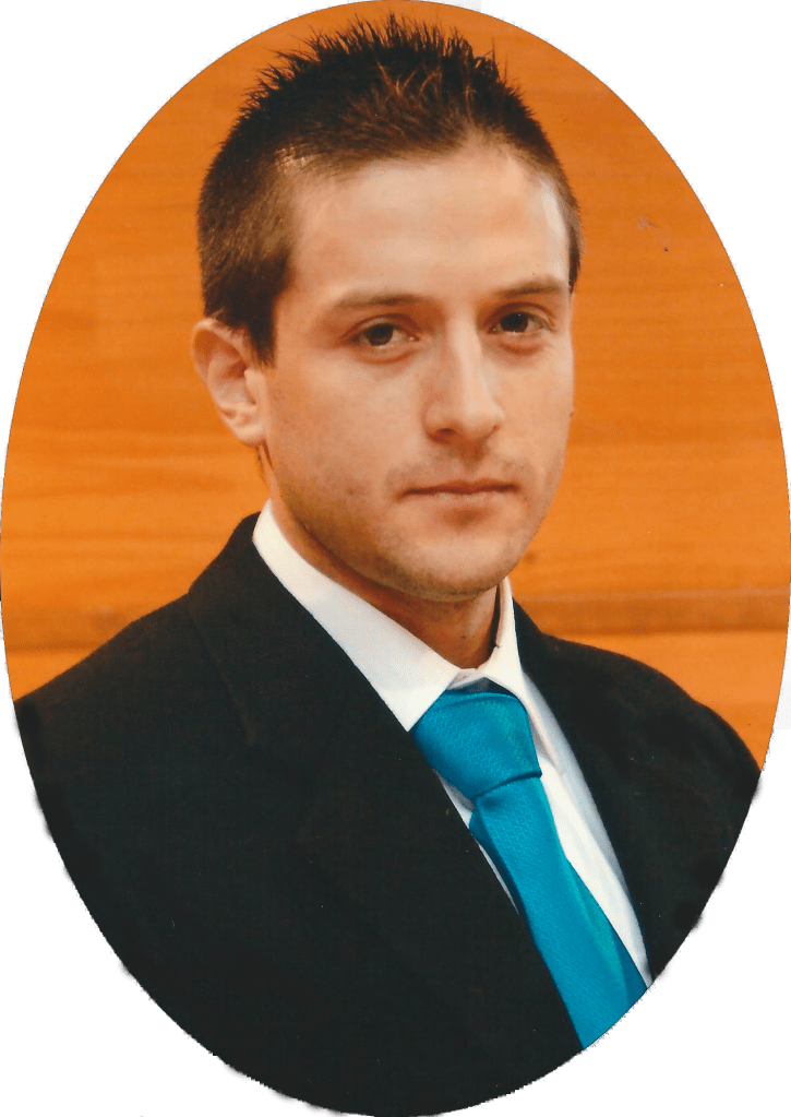 DIEGO RODRIGUEZ INZUNZA Bachelor in Education - Physical Education Teacher 